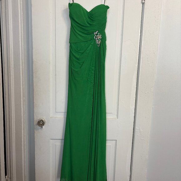 Alyce Paris Gown - Picture 1 of 7